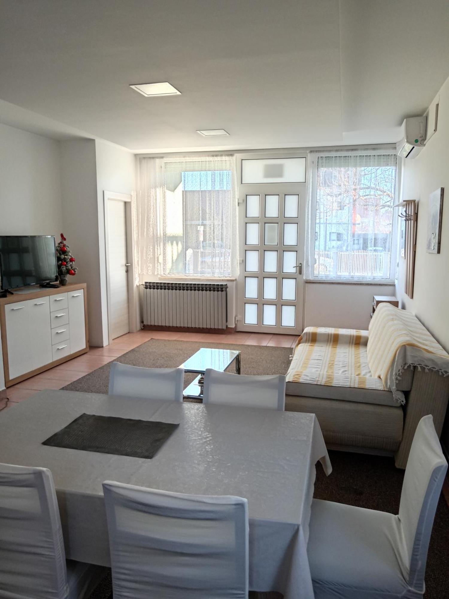 Apartment Marija Slavonski Brod Exterior foto